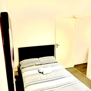 One Bed Flat In Central Appartement