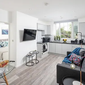 Skyline Serviced - Beckett Appartement