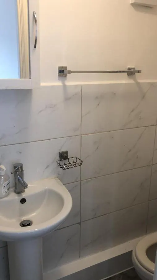 Peckham One Apartment London 0*,